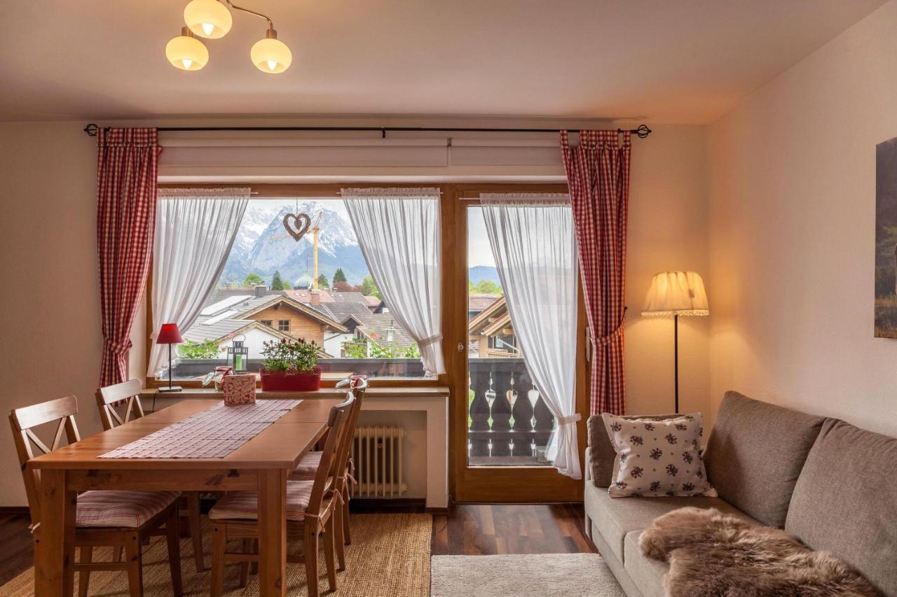 Ferienwohnung Bergblick Garmisch-Partenkirchen Exterior photo