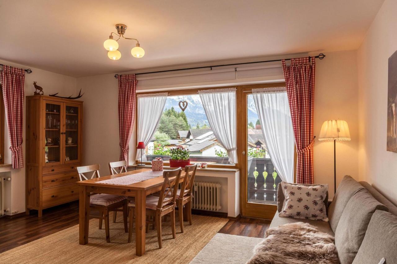 Ferienwohnung Bergblick Garmisch-Partenkirchen Exterior photo